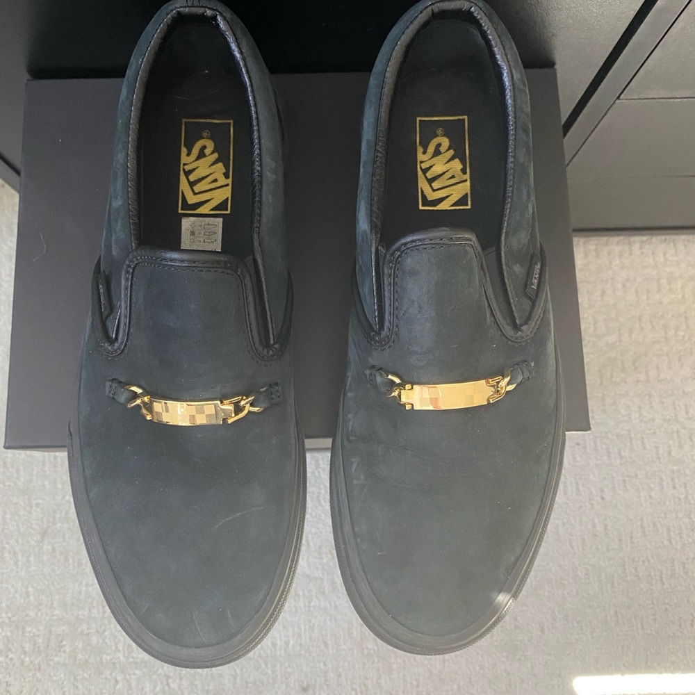 Vans classic slip on black leather with gold chain